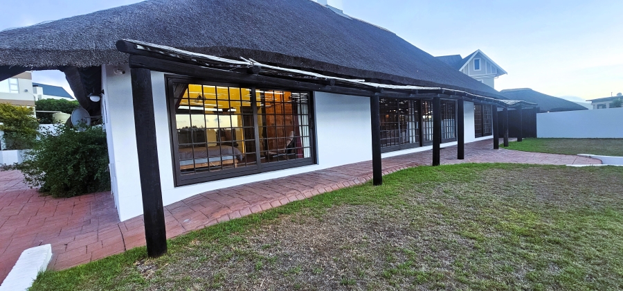 5 Bedroom Property for Sale in Myburgh Park Western Cape